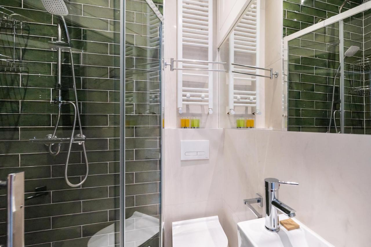 City Centre All In One Apartment 바르샤바 외부 사진